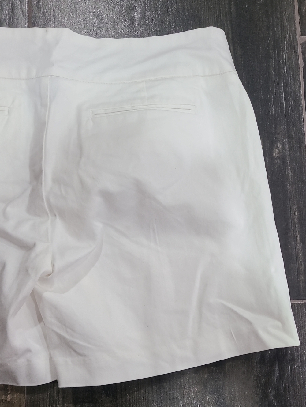 Shorts - Picture 5 of 5